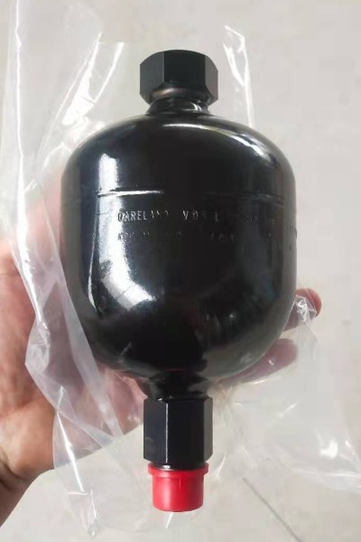 蓄能器氣囊的技術(shù)創(chuàng)新與工程應(yīng)用解析