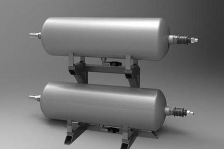 在拆卸非隔離式蓄能器時需注意哪些方面？